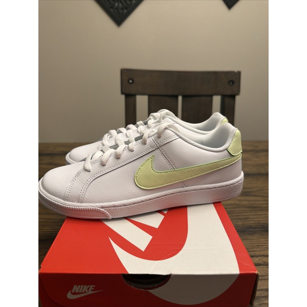Nike Court Royal Women's Training Shoes Size 8 White Barely Volt 749867-121